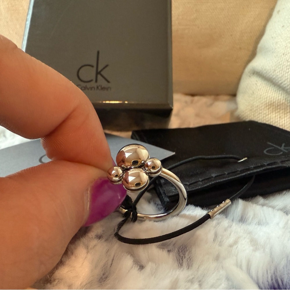 Calvin Klein Women’s Collection Silver Spin (Fidget) Ring